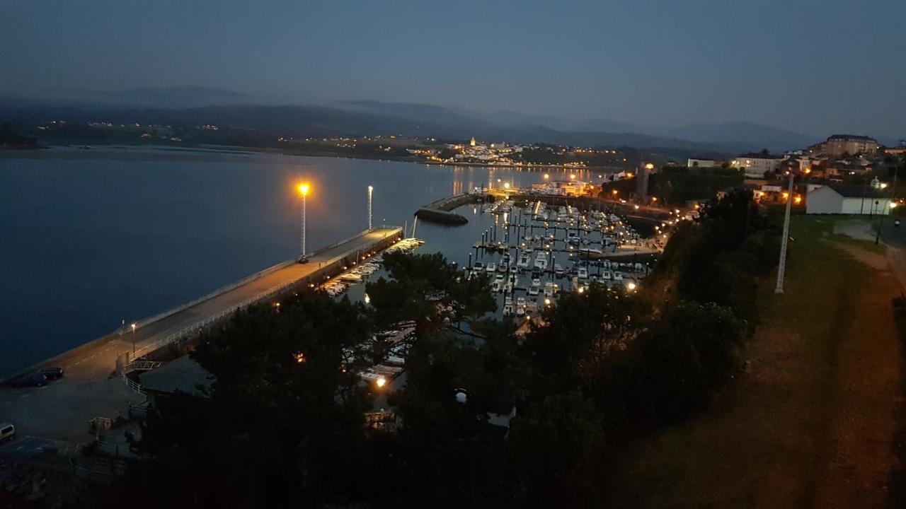 Apartamentos Halcon Ribadeo Exterior foto